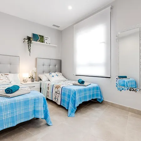 Moderno Scandic, Playa Del Cura * 또레비에하