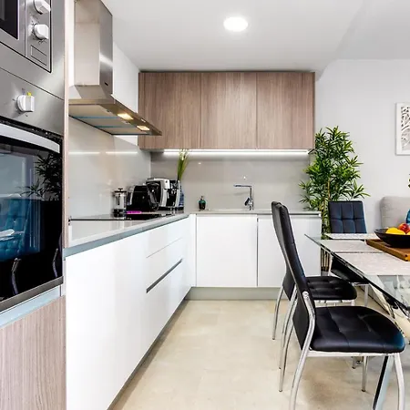 Moderno Scandic, Playa Del Cura 아파트 *