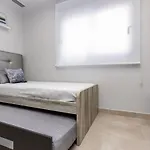 Moderno Scandic, Playa Del Cura Apartment