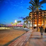 Moderno Scandic, Playa Del Cura