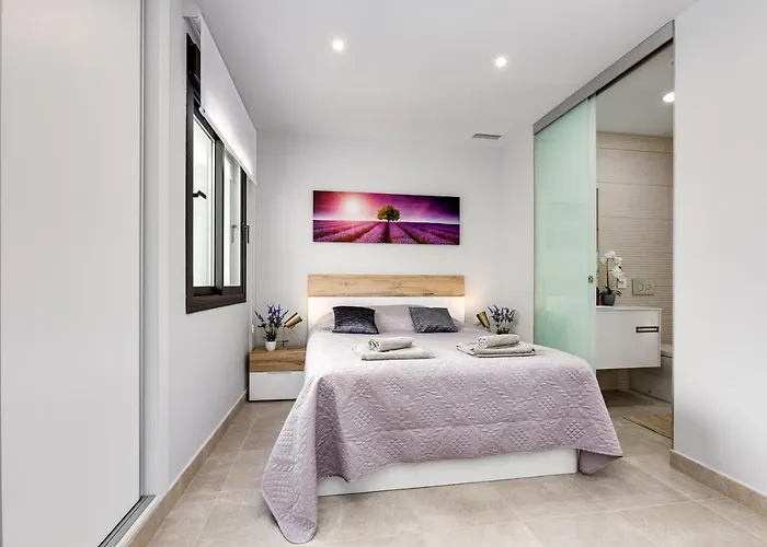 Moderno Scandic, Playa Del Cura