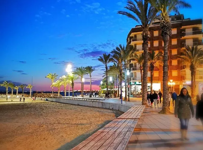 Moderno Scandic, Playa Del Cura